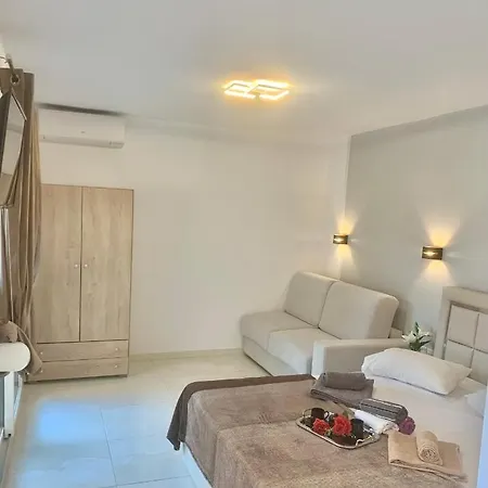 Petros House 3* Sarti