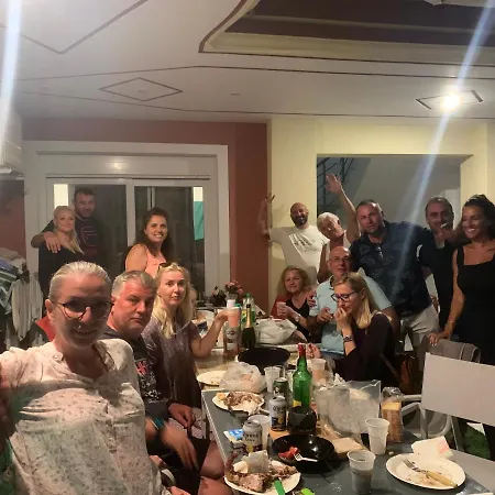 Ξενοδοχείο με διαμερίσματα Petros House