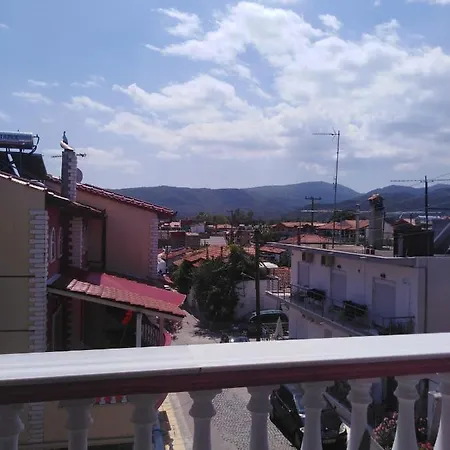 Petros House 사르티