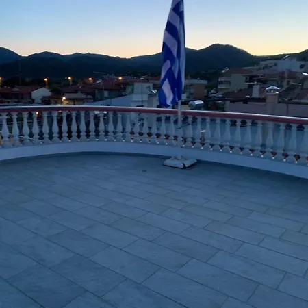 アパートホテル Petros House サルティ