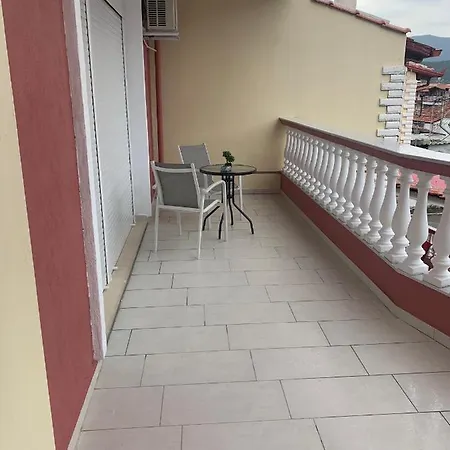 Petros House Aparthotel