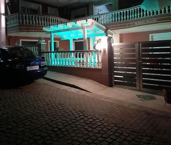 Petros House 3* Sarti