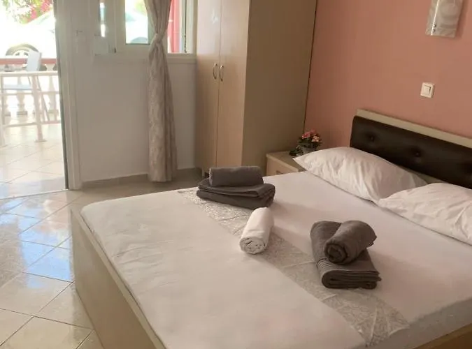 Ξενοδοχείο με διαμερίσματα Petros House Σάρτη