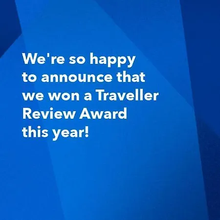 מלון דירות Petros House