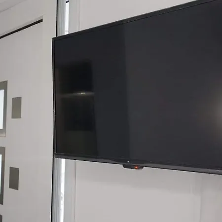 Petros House 3* סארטי